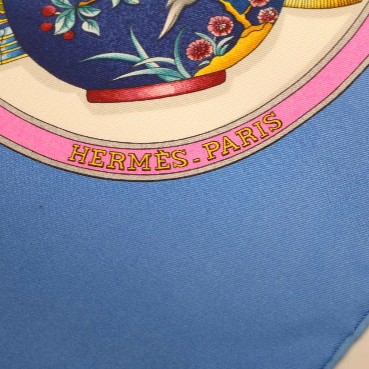 Style Tribute Hermes Carre 90 Scarf #pourvu Qu'on Ait I'ivresse" Silk White Auth Am3843 9 Style Tribute Hermes Carre 90 Scarf #pourvu Qu'on Ait I'ivresse" Silk White Auth Am3843 - Image 7