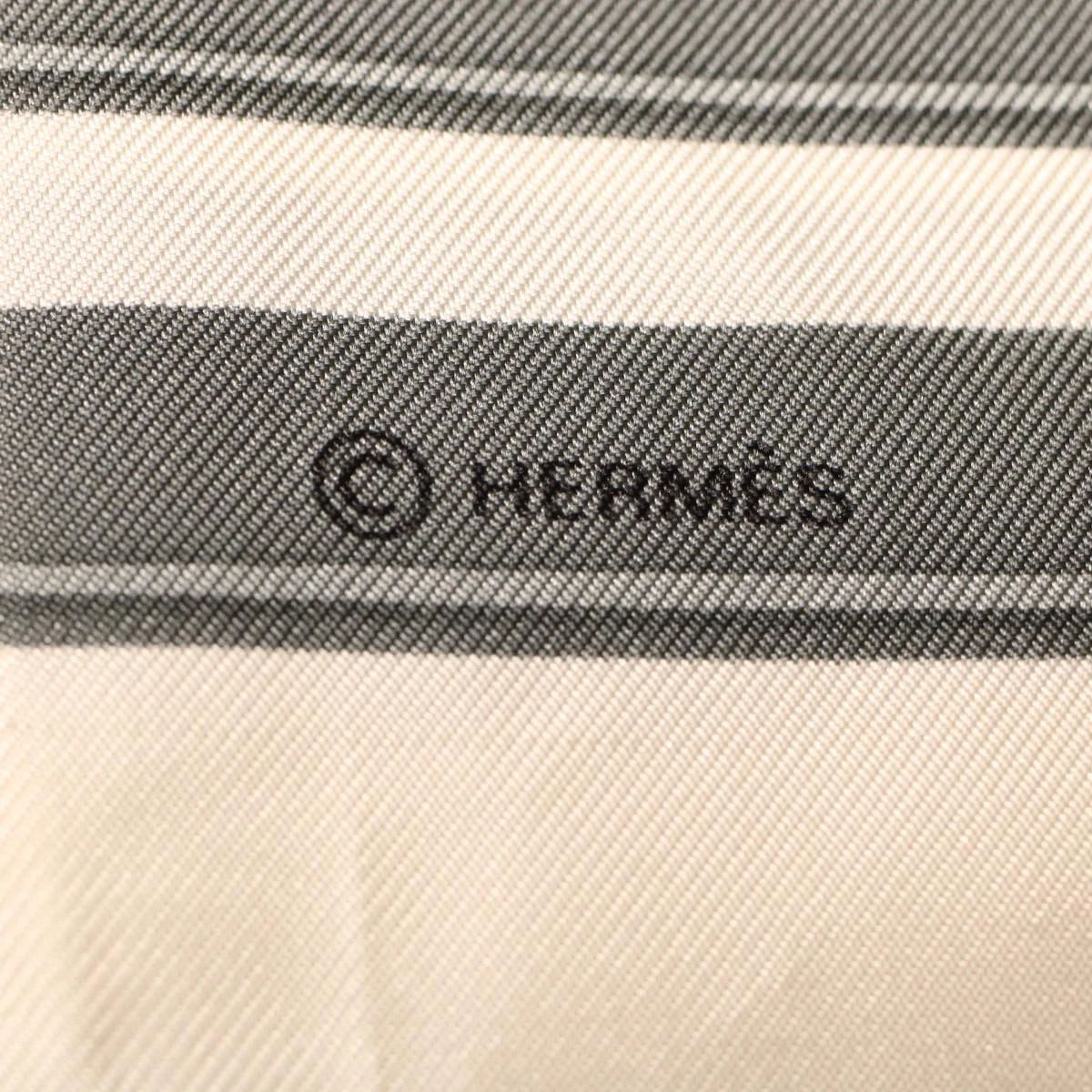 Brand Street HERMES Carre 90 BRIDES DE GALA Scarf Silk Blue Gray Auth Am4788 11 Brand Street HERMES Carre 90 BRIDES DE GALA Scarf Silk Blue Gray Auth Am4788 - Image 9