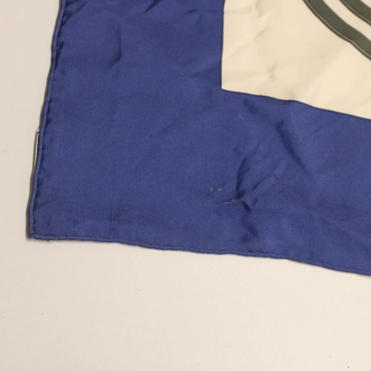 Brand Street HERMES Carre 90 BRIDES DE GALA Scarf Silk Blue Gray Auth Am4788 6 Brand Street HERMES Carre 90 BRIDES DE GALA Scarf Silk Blue Gray Auth Am4788 - Image 4