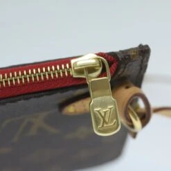 Brand Street LOUIS VUITTON Monogram Neverfull MM Pouch Accessory Pouch LV Auth Am5581 29 Brand Street LOUIS VUITTON Monogram Neverfull MM Pouch Accessory Pouch LV Auth Am5581 -Best Jewelry Store am5581 14