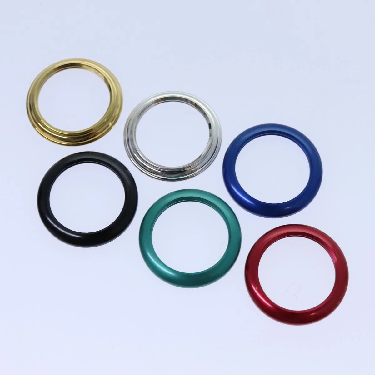 Brand Street GUCCI Bezel 6 Metallic Color Watches Gold Silver Multicolor Auth Am5958 15 Brand Street GUCCI Bezel 6 Metallic Color Watches Gold Silver Multicolor Auth Am5958 - Image 13