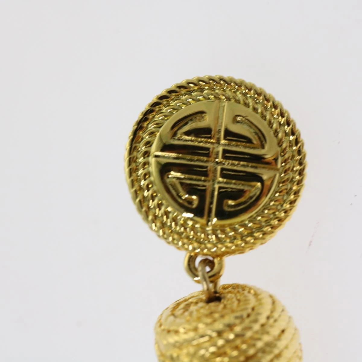 Brand Street GIVENCHY Earring Metal Gold Auth Am6014 12 Brand Street GIVENCHY Earring Metal Gold Auth Am6014 - Image 10