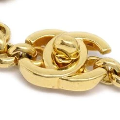 AMORE Vintage CHANEL 1996 Turnlock Bracelet Gold Ao31927 -Best Jewelry Store ao31927 03 7a7786bd 7426 4f41 a9e6 04a9f2f36106