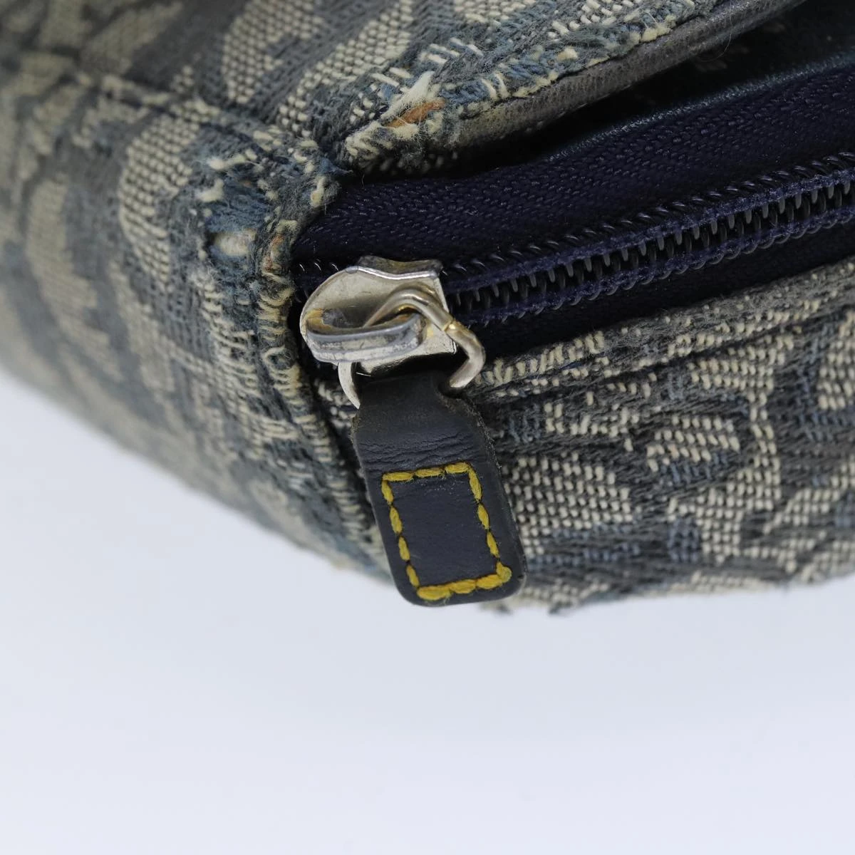 Brand Street CHRISTIAN DIOR Trotter Canvas Saddle Pouch Accessory Pouch Navy Auth Bs14248 20 Brand Street CHRISTIAN DIOR Trotter Canvas Saddle Pouch Accessory Pouch Navy Auth Bs14248 - Image 18