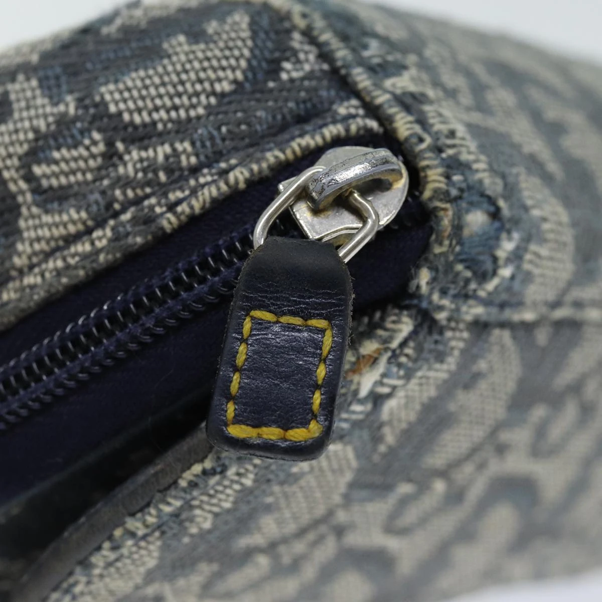 Brand Street CHRISTIAN DIOR Trotter Canvas Saddle Pouch Accessory Pouch Navy Auth Bs14248 11 Brand Street CHRISTIAN DIOR Trotter Canvas Saddle Pouch Accessory Pouch Navy Auth Bs14248 - Image 9