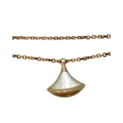 Style Tribute BVLGARI Diva's Dream Mother Of Pearl Bracelet In 18k Rose Gold