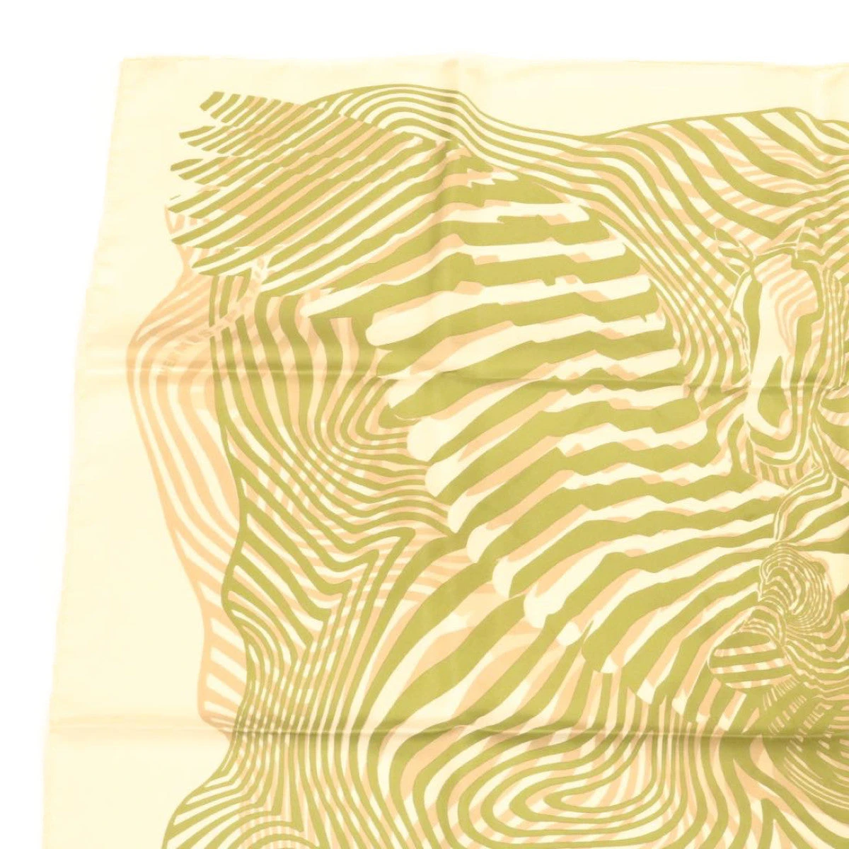 Brand Street HERMES Carre 90 Dimitri.R Scarf "ONDE DE CHIC" Zebra Silk Green Auth Am2045g 4 Brand Street HERMES Carre 90 Dimitri.R Scarf "ONDE DE CHIC" Zebra Silk Green Auth Am2045g - Image 2