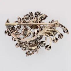 Sarl Baume 19th Century 3, 90 Carats Diamonds Bouquet Silver 18 Karat Yellow Gold Brooch -Best Jewelry Store lot 17 12 master 67264a53 61a2 4fb6 b373 1eee121532a9