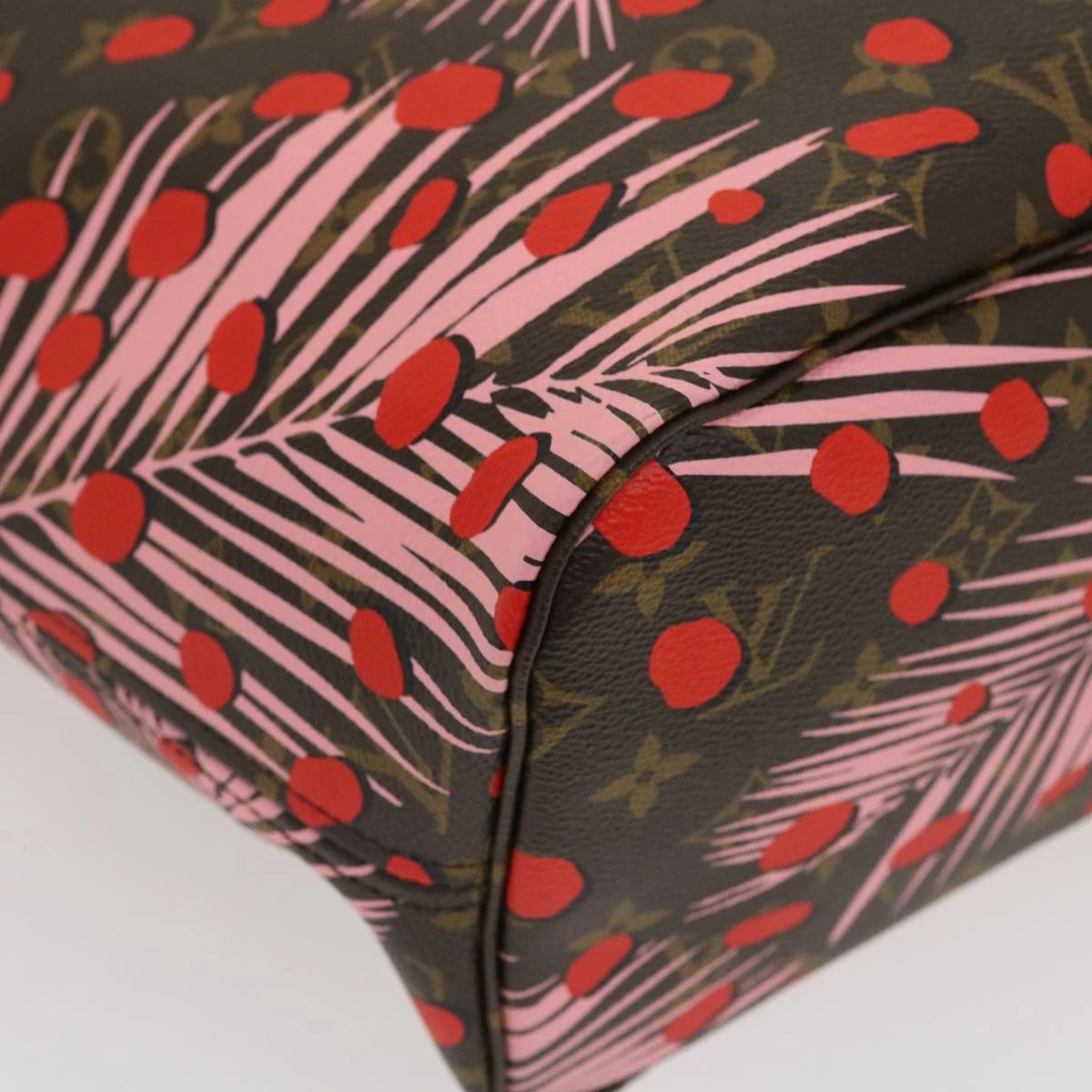 Brand Street LOUIS VUITTON Monogram Jungle Dot Neverfull MM Tote Bag M41979 LV Auth 67490S 17 Brand Street LOUIS VUITTON Monogram Jungle Dot Neverfull MM Tote Bag M41979 LV Auth 67490S - Image 15