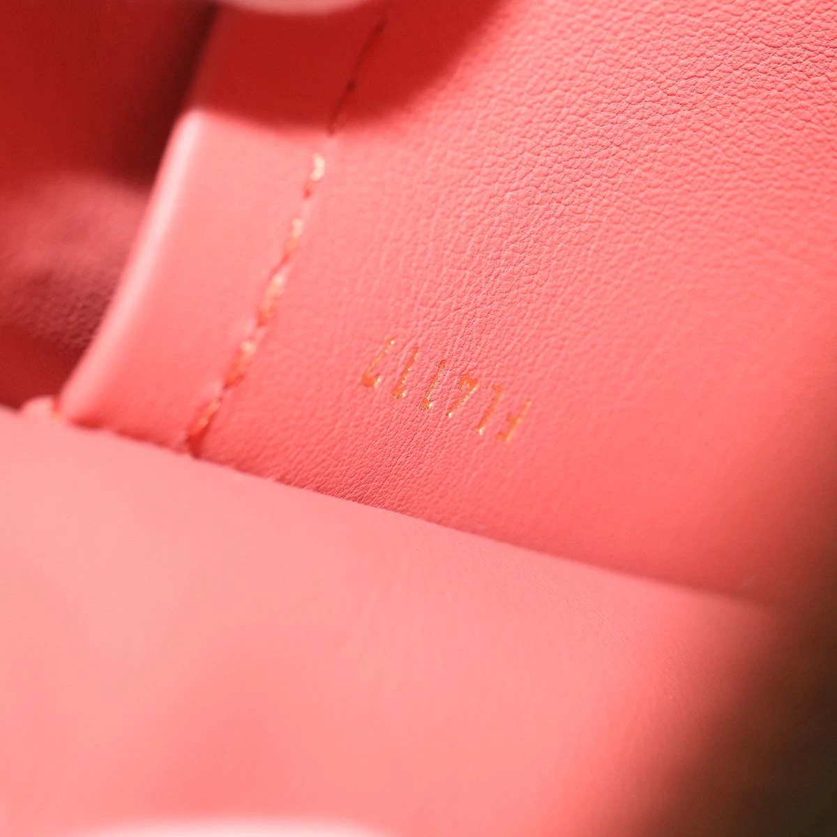 Brand Street LOUIS VUITTON Masters Collection Neverfull MM Tote BOUCHER Pink M43357 LV 67499S 13 Brand Street LOUIS VUITTON Masters Collection Neverfull MM Tote BOUCHER Pink M43357 LV 67499S - Image 11