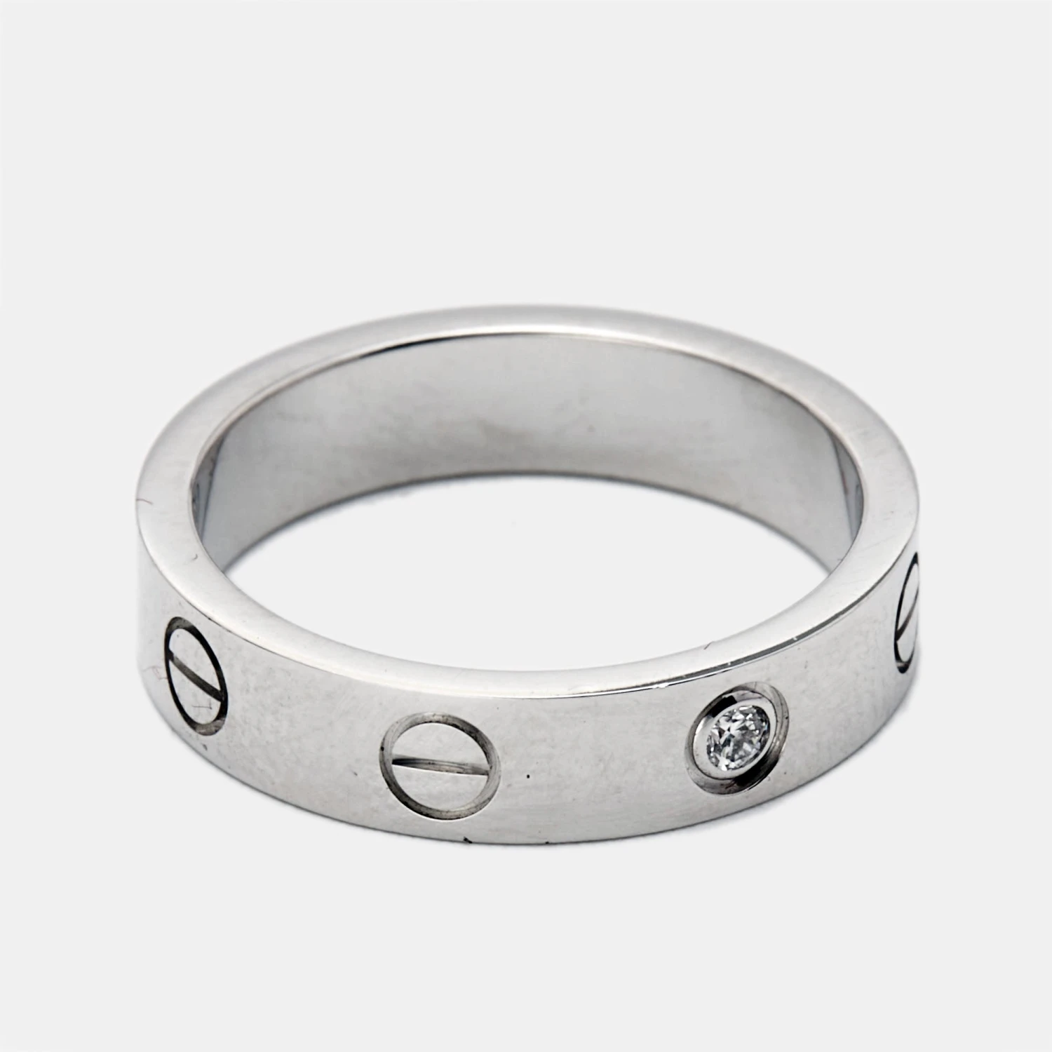 The Luxury Closet CARTIER Love 1 Diamond 18K White Gold Narrow Wedding Band Ring Size 49 6 The Luxury Closet CARTIER Love 1 Diamond 18K White Gold Narrow Wedding Band Ring Size 49 - Image 4