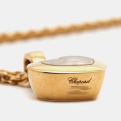 The Luxury Closet CHOPARD Happy Diamonds 18k Yellow Gold Necklace -Best Jewelry Store luxury women chopard used fine jewelry p1003440 007