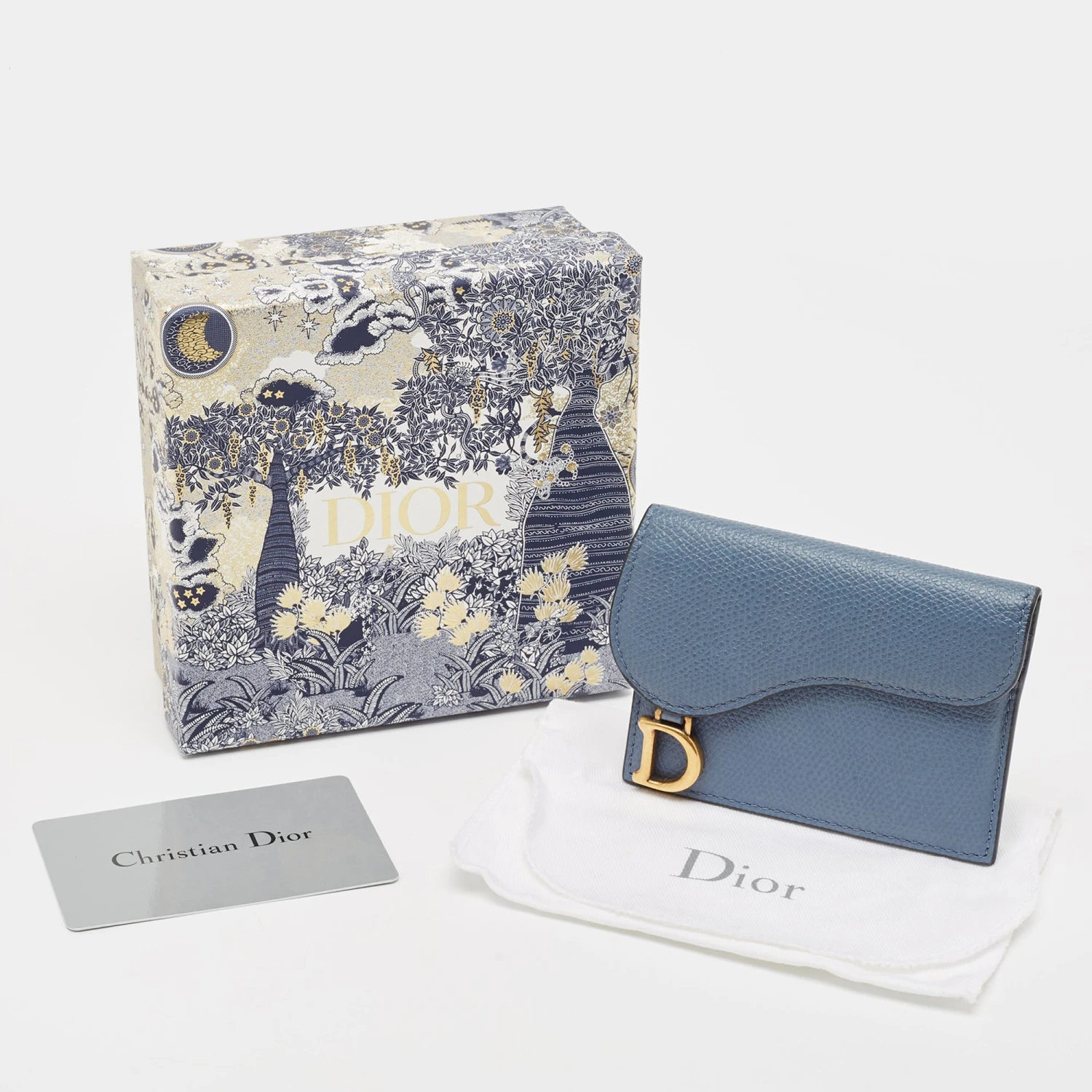 The Luxury Closet DIOR Light Blue Leather Saddle Card Holder 8 The Luxury Closet DIOR Light Blue Leather Saddle Card Holder - Image 6
