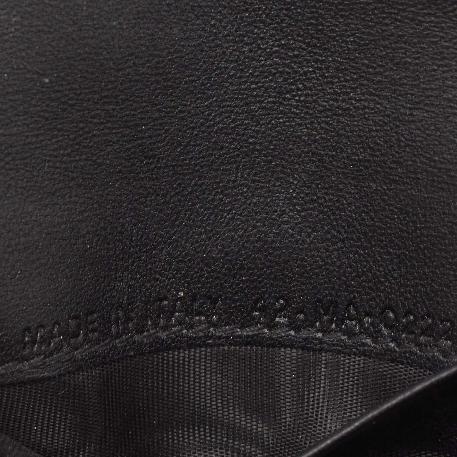 The Luxury Closet DIOR Black Leather Saddle Flap Card Case 9 The Luxury Closet DIOR Black Leather Saddle Flap Card Case - Image 7