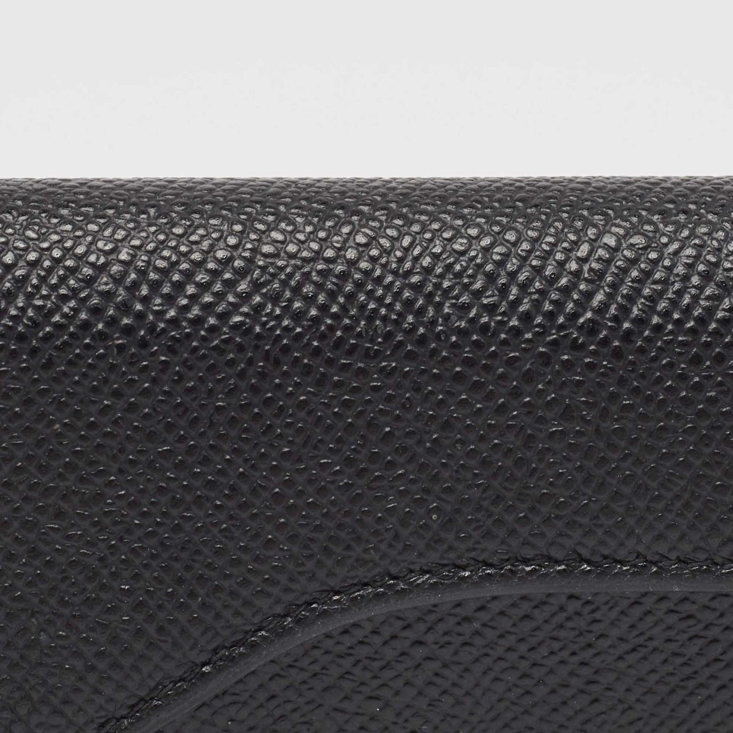 The Luxury Closet DIOR Black Leather Saddle Flap Card Case 7 The Luxury Closet DIOR Black Leather Saddle Flap Card Case - Image 5