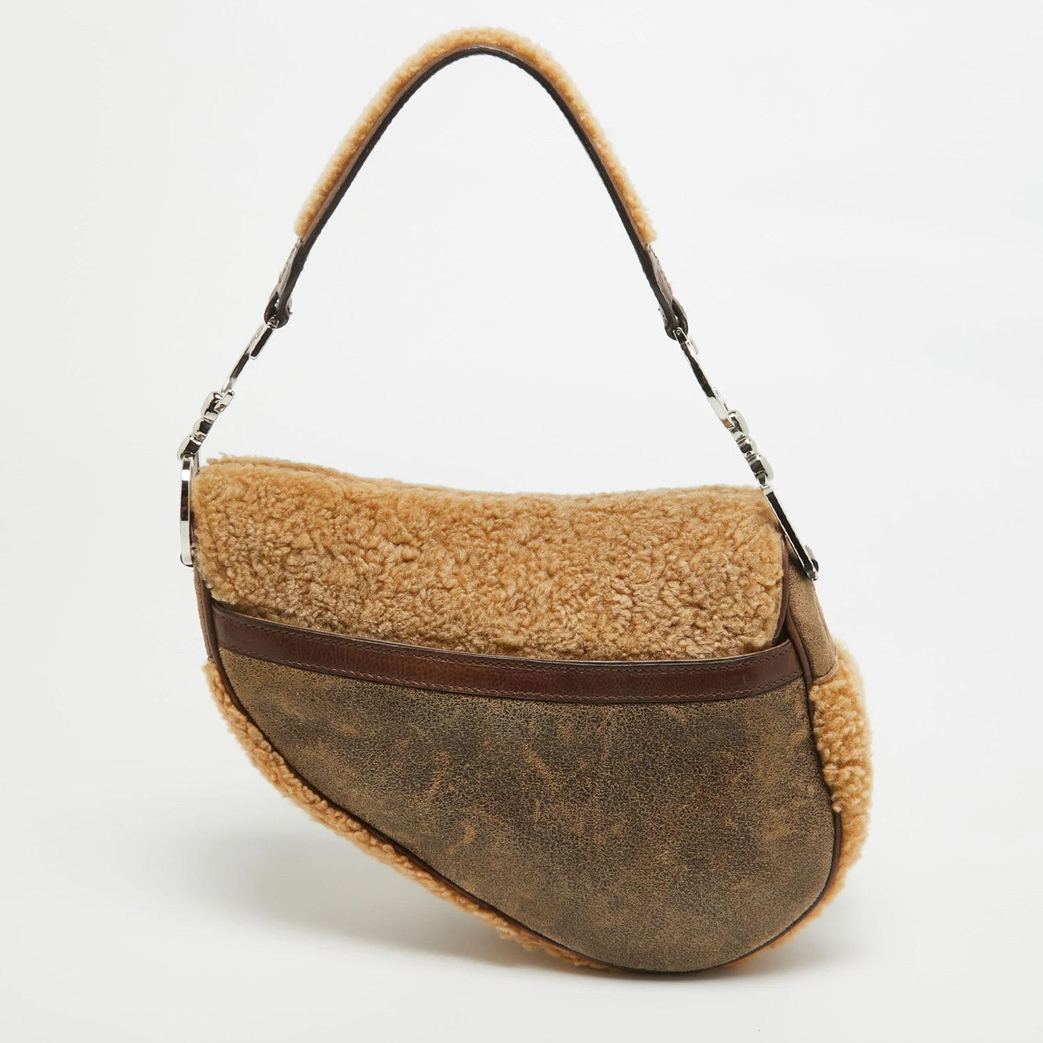 The Luxury Closet DIOR Beige/Brown Shearling And Leather Saddle Bag 6 The Luxury Closet DIOR Beige/Brown Shearling And Leather Saddle Bag - Image 4