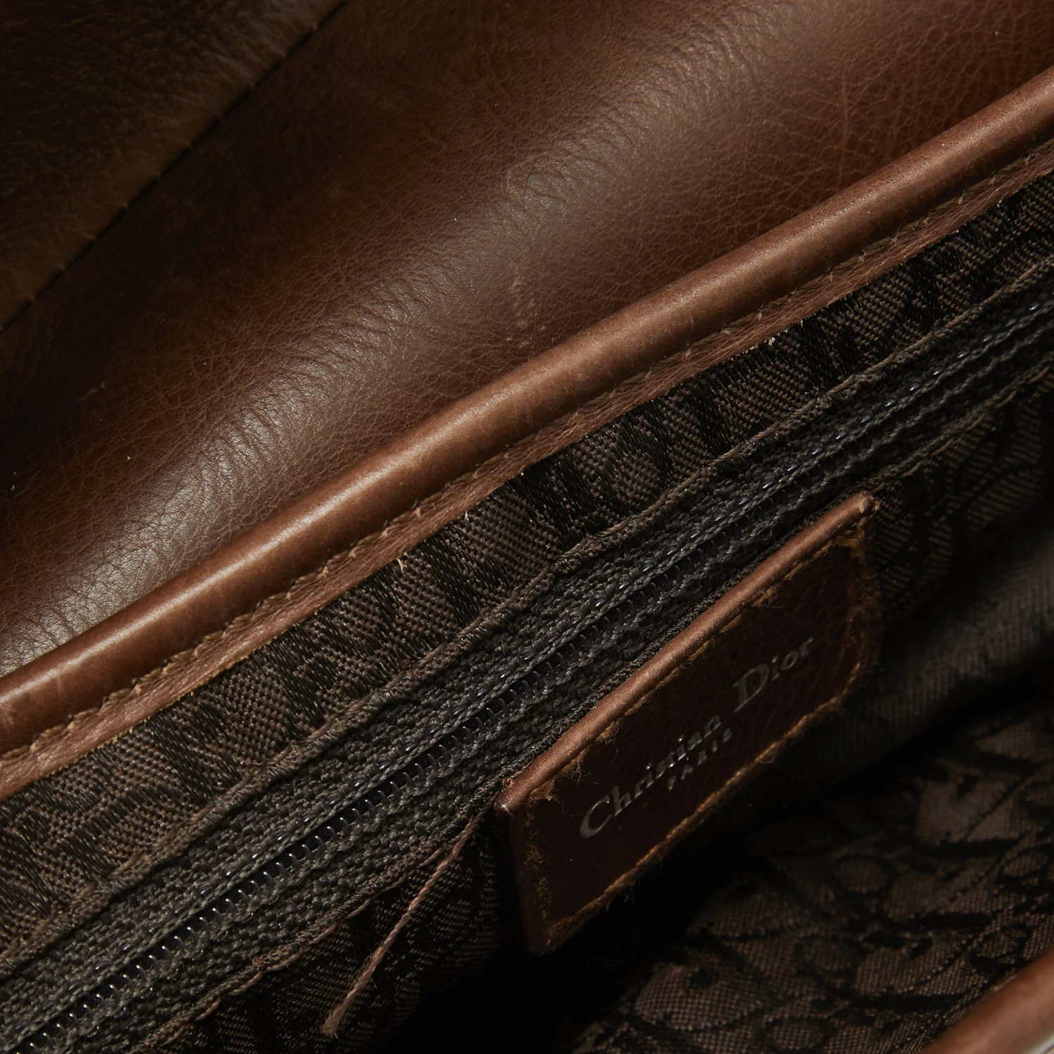 The Luxury Closet DIOR Beige/Brown Shearling And Leather Saddle Bag 10 The Luxury Closet DIOR Beige/Brown Shearling And Leather Saddle Bag - Image 8