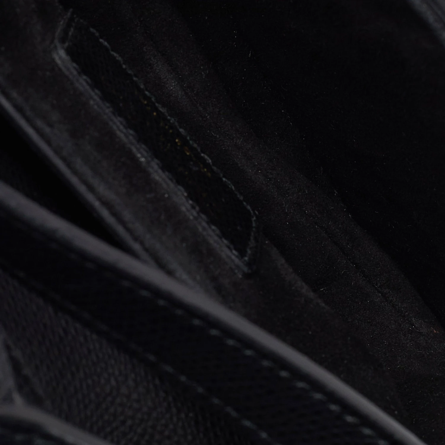 The Luxury Closet DIOR Black Leather Mini Saddle Bag 9 The Luxury Closet DIOR Black Leather Mini Saddle Bag - Image 7