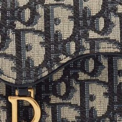 The Luxury Closet DIOR Blue Oblique Canvas Saddle Flap Card Holder 15 The Luxury Closet DIOR Blue Oblique Canvas Saddle Flap Card Holder -Best Jewelry Store luxury women dior used handbags p999704 007