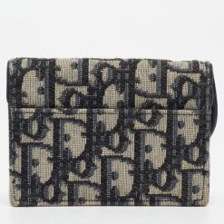 The Luxury Closet DIOR Blue Oblique Canvas Saddle Flap Card Holder 13 The Luxury Closet DIOR Blue Oblique Canvas Saddle Flap Card Holder -Best Jewelry Store luxury women dior used handbags p999704 010