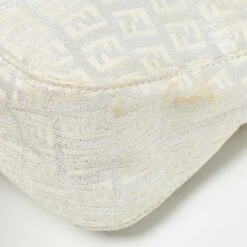 The Luxury Closet FENDI Silver/White Zucchino Canvas And Leather Forever Baguette Bag 16 The Luxury Closet FENDI Silver/White Zucchino Canvas And Leather Forever Baguette Bag -Best Jewelry Store luxury women fendi used handbags p991214 003