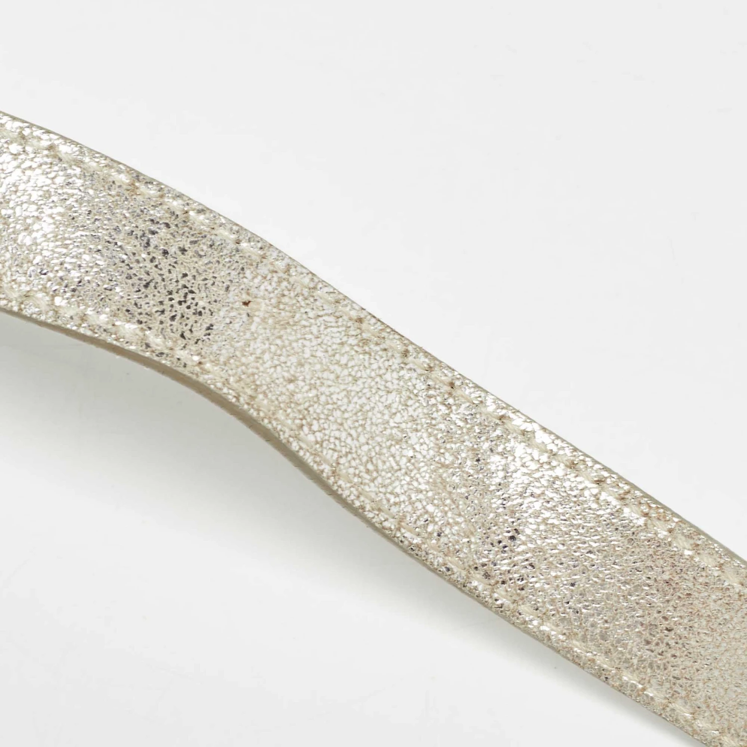 The Luxury Closet FENDI Silver/White Zucchino Canvas And Leather Forever Baguette Bag 8 The Luxury Closet FENDI Silver/White Zucchino Canvas And Leather Forever Baguette Bag - Image 6