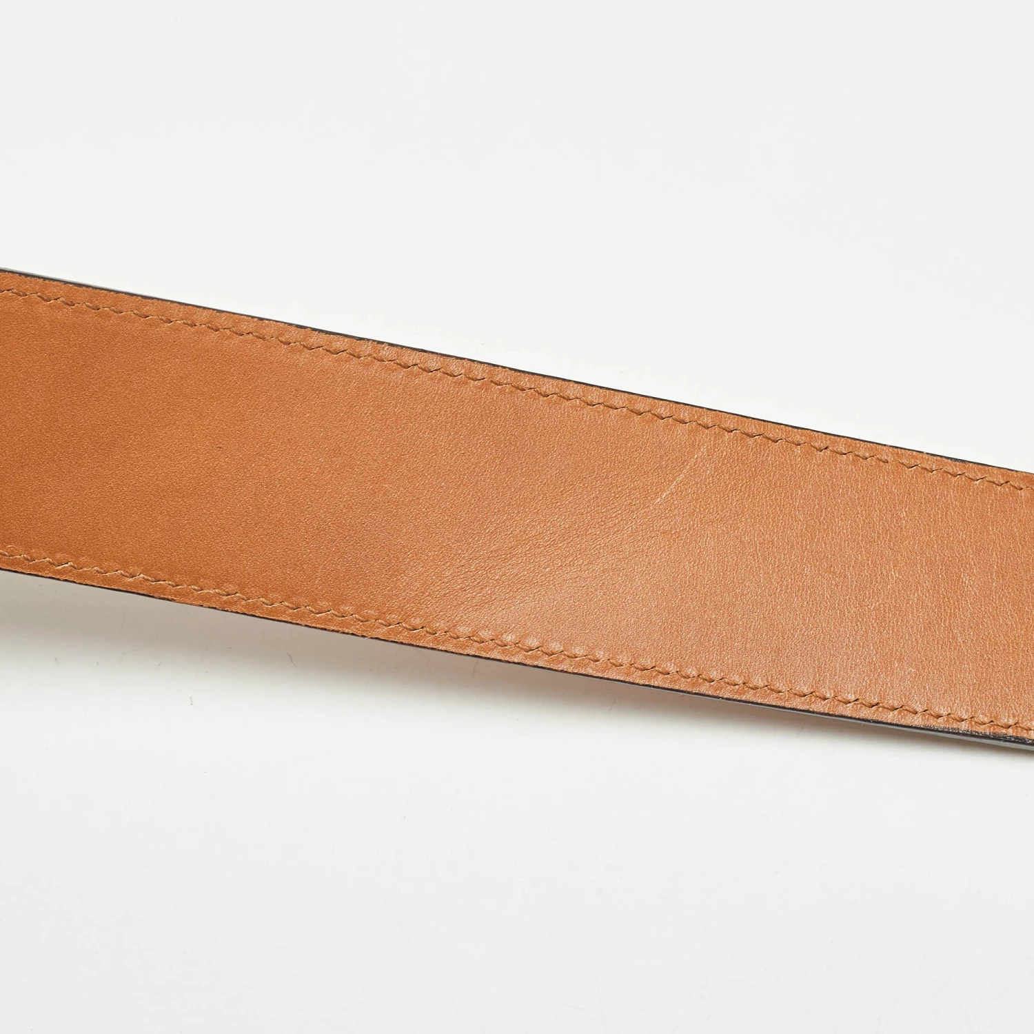 The Luxury Closet FENDI Multicolor Peacock Motif Beaded Baguette Bag 10 The Luxury Closet FENDI Multicolor Peacock Motif Beaded Baguette Bag - Image 8