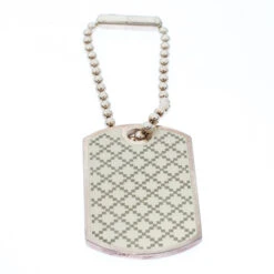 The Luxury Closet Gucci Enamel Silver Tag Pendant Charm -Best Jewelry Store luxury women gucci used accessories p232556 003