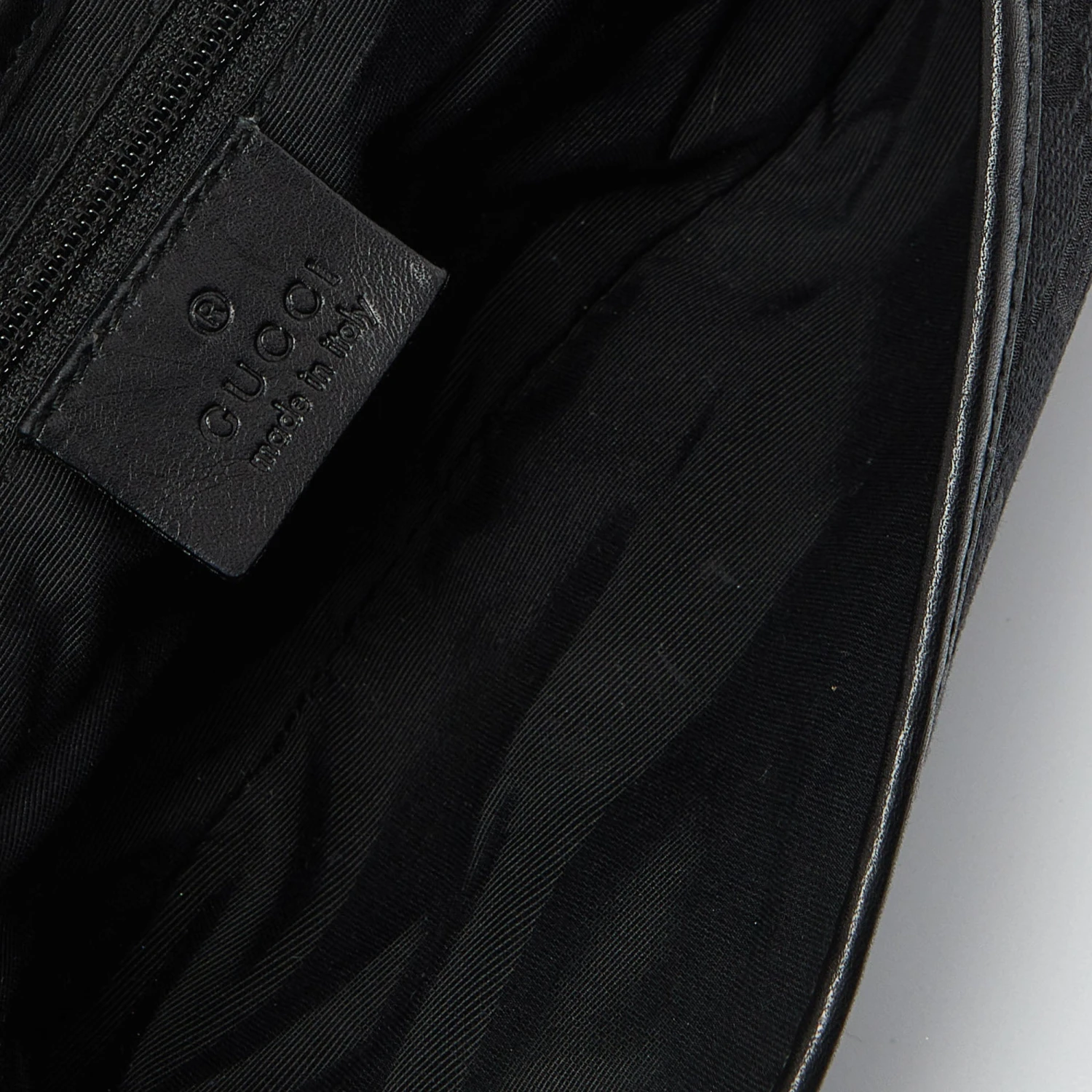 The Luxury Closet GUCCI Black GG Canvas And Leather Jackie O Hobo 9 The Luxury Closet GUCCI Black GG Canvas And Leather Jackie O Hobo - Image 7