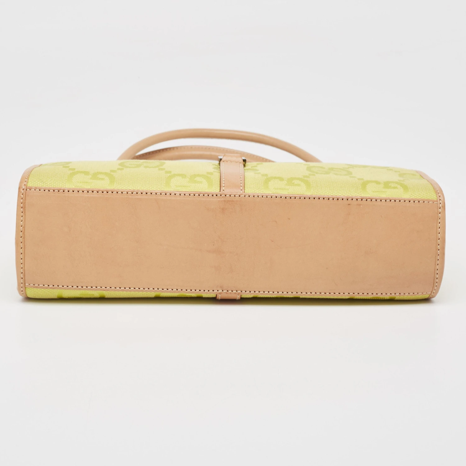 The Luxury Closet GUCCI Natural/Neon Yellow/ Jumbo GG Canvas Jackie Tote W/ Wallet 9 The Luxury Closet GUCCI Natural/Neon Yellow/ Jumbo GG Canvas Jackie Tote W/ Wallet - Image 7