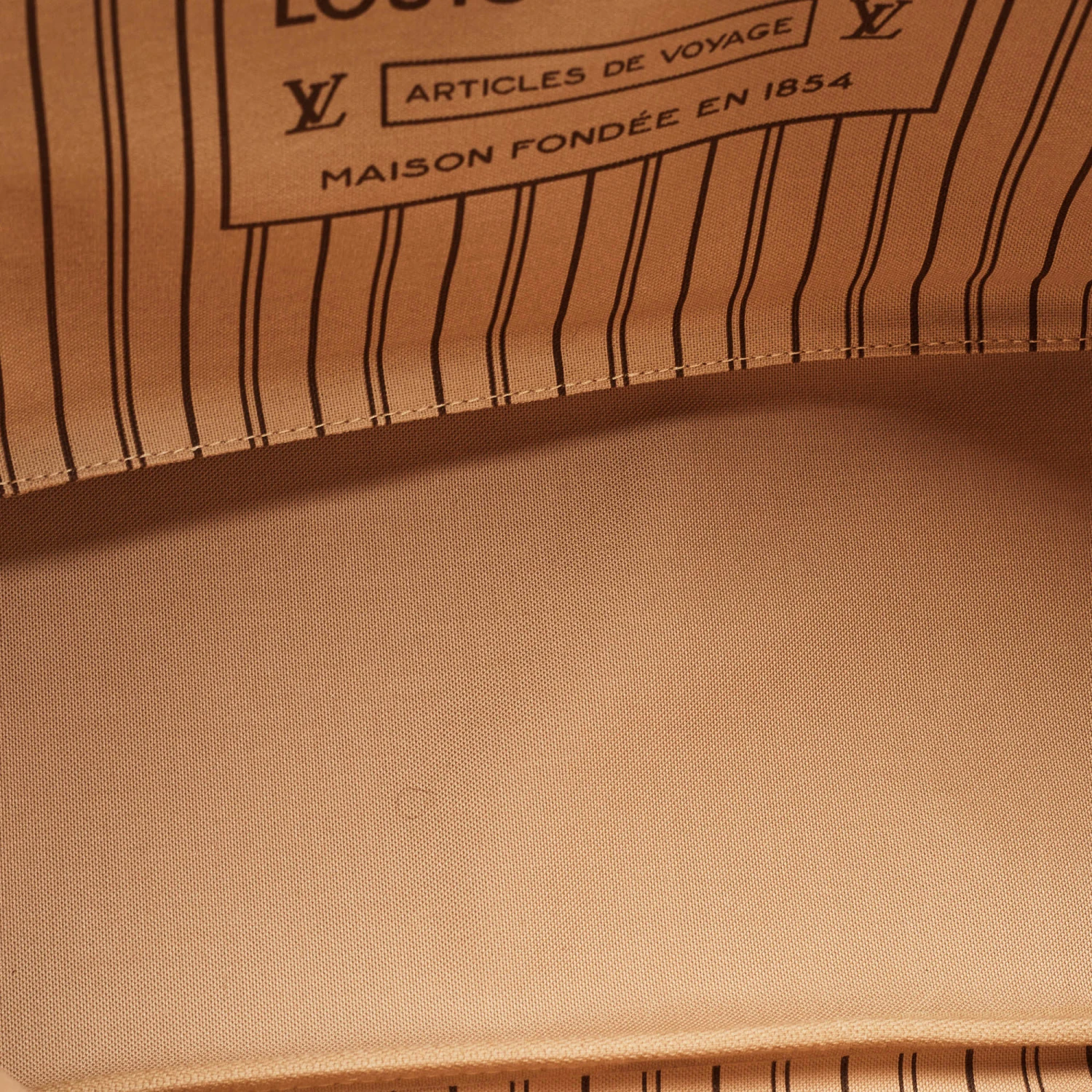 The Luxury Closet LOUIS VUITTON Monogram Canvas Neverfull MM Bag 9 The Luxury Closet LOUIS VUITTON Monogram Canvas Neverfull MM Bag - Image 7