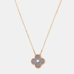 The Luxury Closet VAN CLEEF & ARPELS Vintage Alhambra Obsidian DIamond 18k Rose Gold 2023 Holiday Necklace