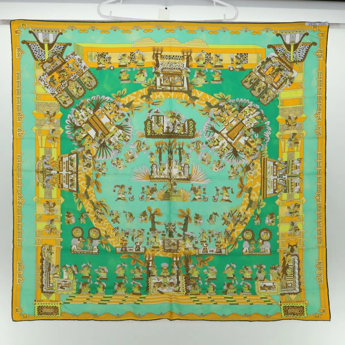 Brand Street HERMES Carre 90 ASTRES Et SOLEILS Scarf Silk Green Auth Mr067 17 Brand Street HERMES Carre 90 ASTRES Et SOLEILS Scarf Silk Green Auth Mr067 - Image 15