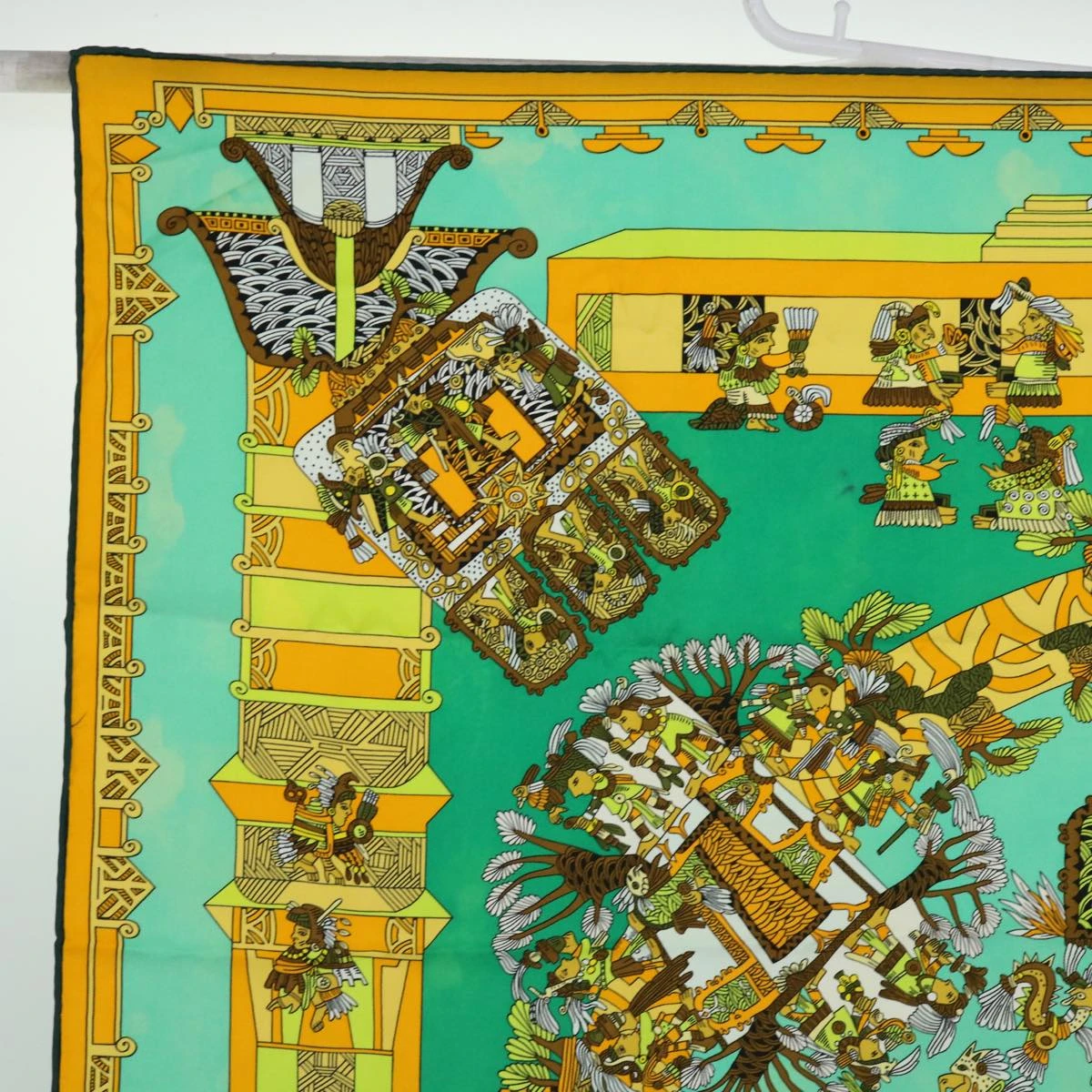 Brand Street HERMES Carre 90 ASTRES Et SOLEILS Scarf Silk Green Auth Mr067 4 Brand Street HERMES Carre 90 ASTRES Et SOLEILS Scarf Silk Green Auth Mr067 - Image 2