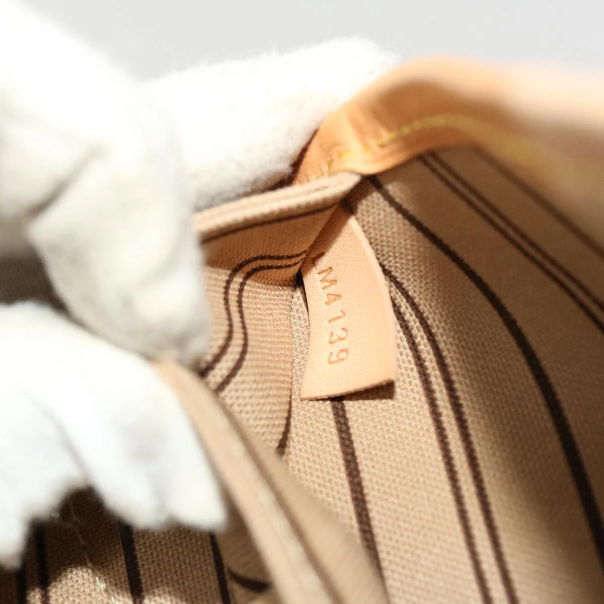 Brand Street LOUIS VUITTON Monogram Neverfull MM Tote Bag M40156 LV Auth S440 13 Brand Street LOUIS VUITTON Monogram Neverfull MM Tote Bag M40156 LV Auth S440 - Image 11