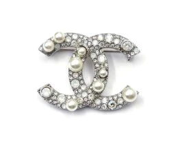 Lar Vintage CHANEL Silver CC Opal Crystal Freshwater Pearl Small Brooch