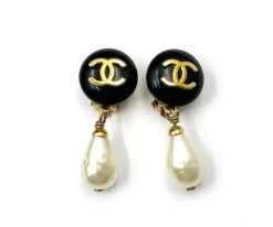 Lar Vintage CHANEL Vintage Gold Plated CC Black Round Pearl Dangle Clip On Earrings
